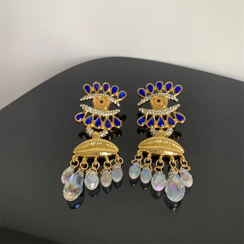 AVANT GARDE EARRING