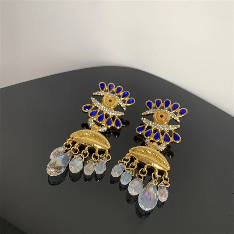 AVANT GARDE EARRING