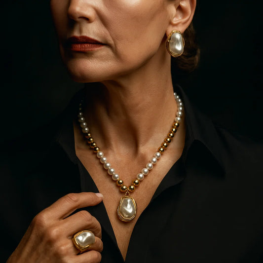 Valencia Baroque Pearl Set