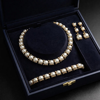 Akoya Classic Pearl Set